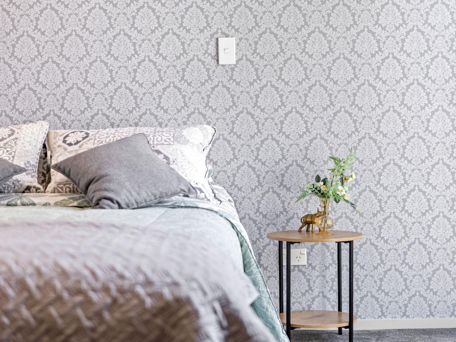 671 No 3 Line, Okoia