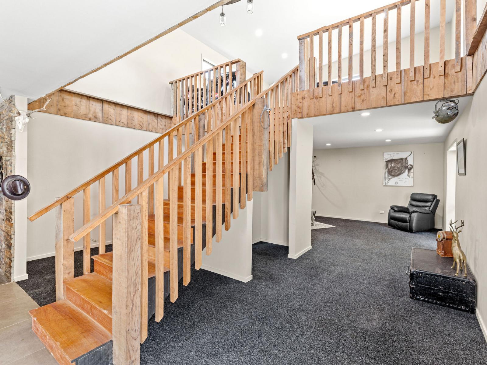 671 No 3 Line, Okoia