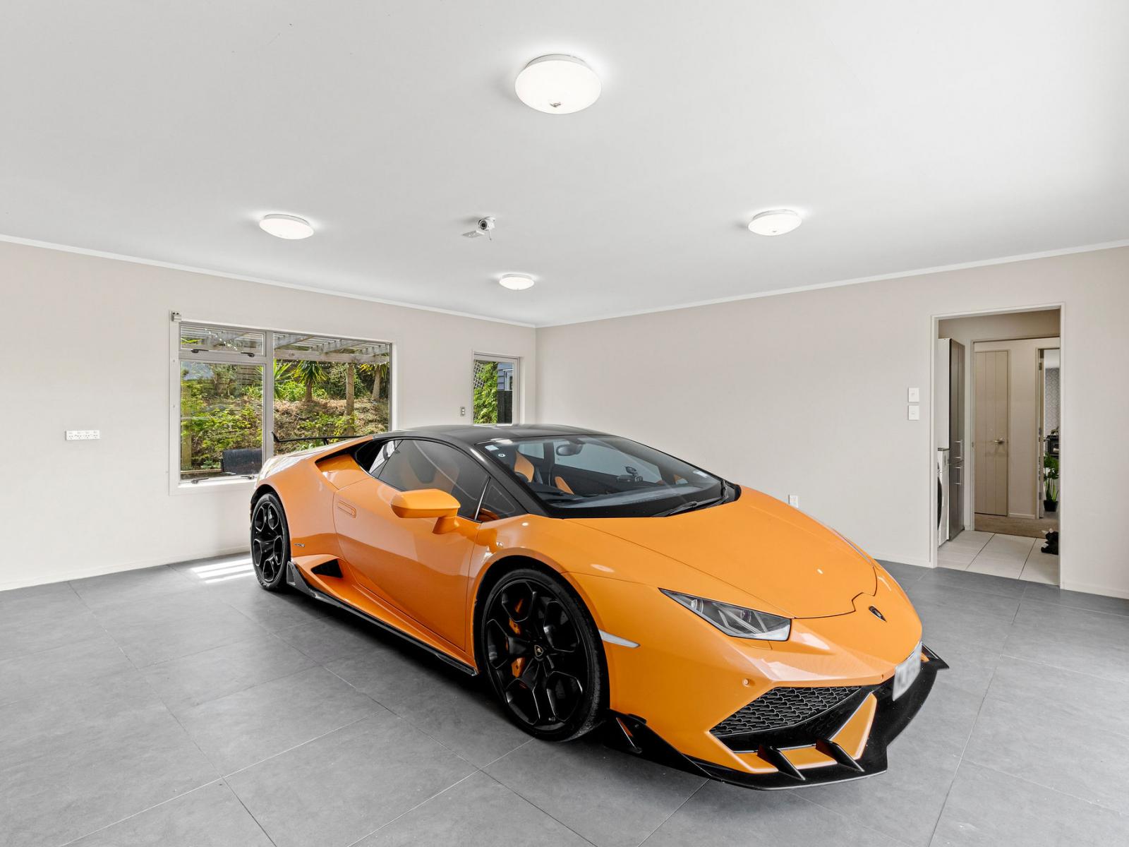 671 No 3 Line, Okoia