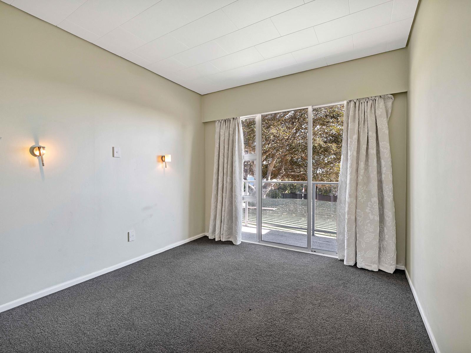 2/341 Devon Street West, New Plymouth