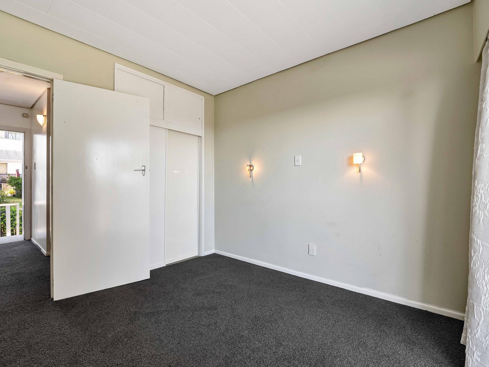 2/341 Devon Street West, New Plymouth