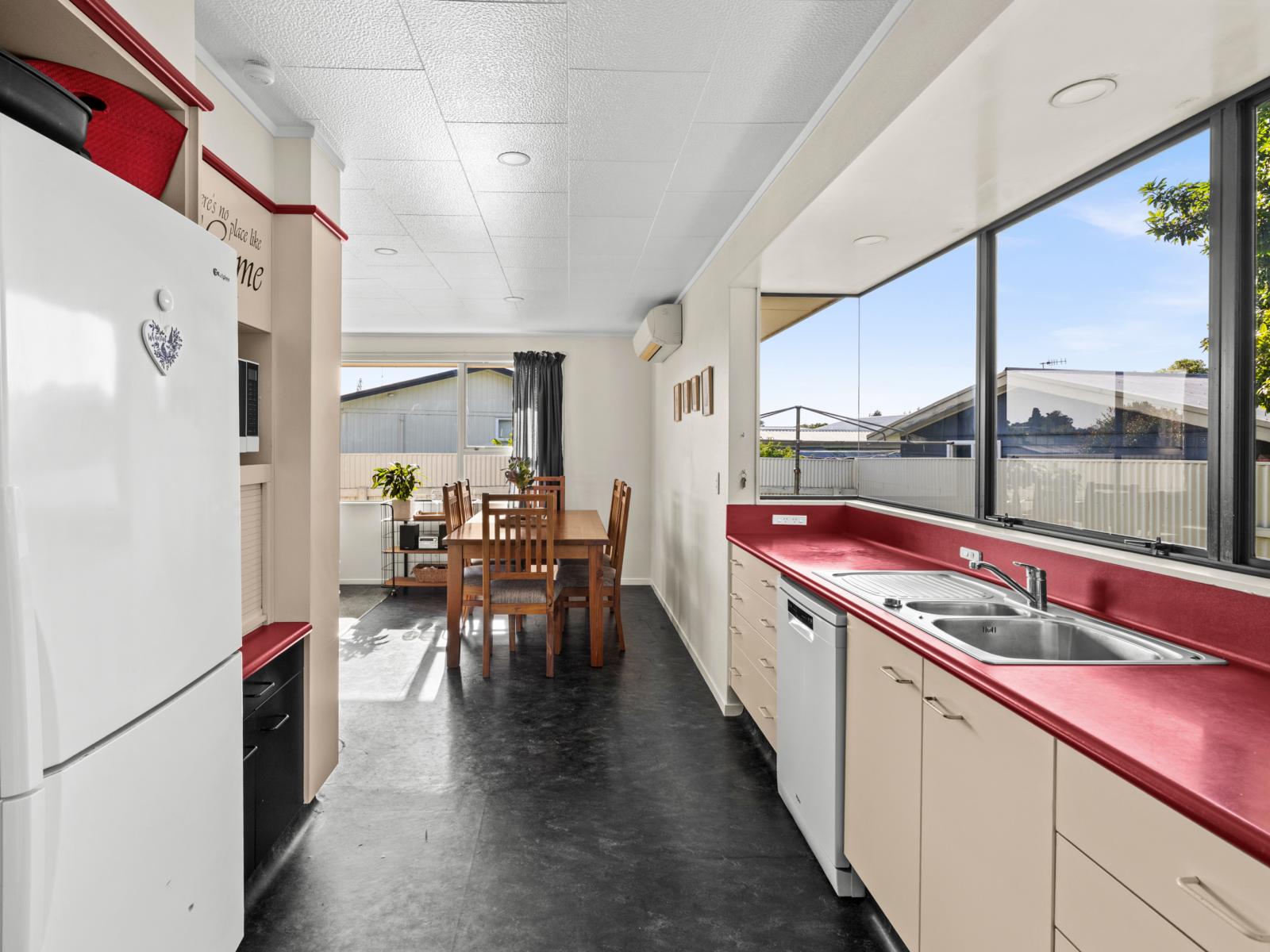 43 Ryan Crescent, Greenmeadows