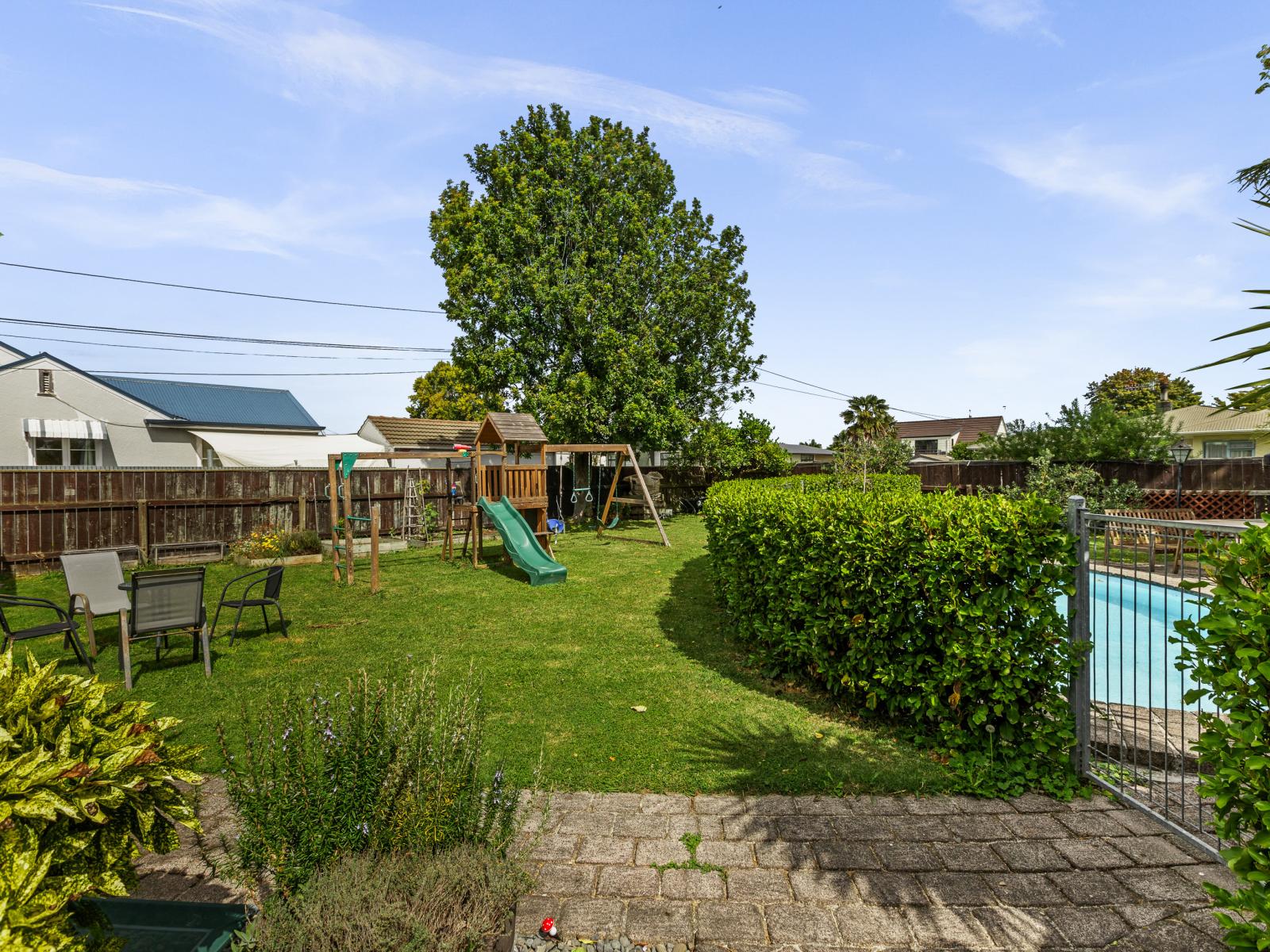 508 Southampton Street West, Hastings