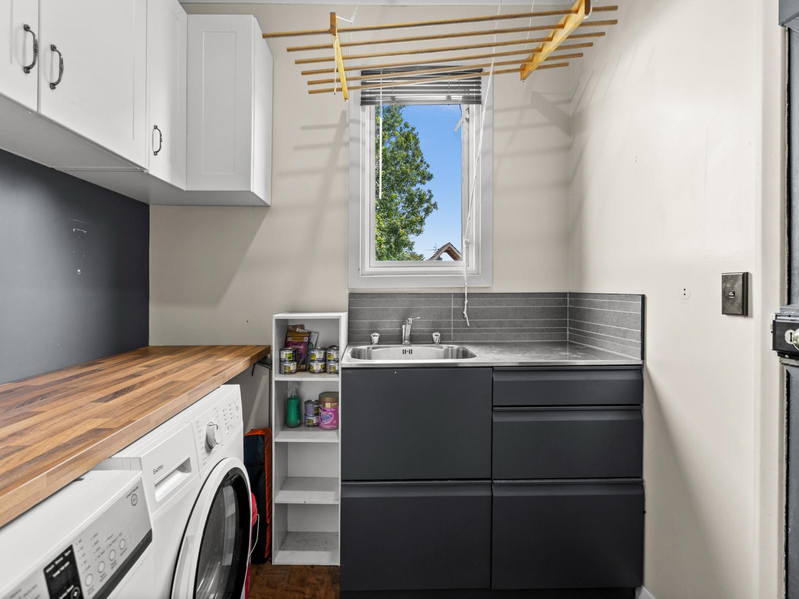 508 Southampton Street West, Hastings