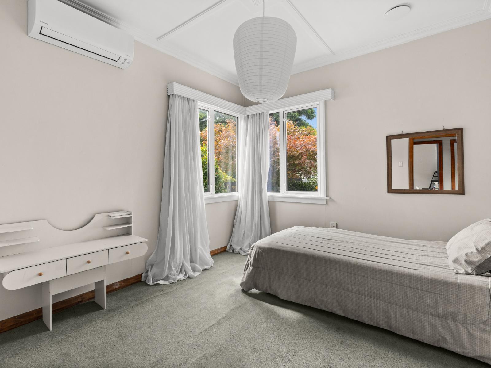 508 Southampton Street West, Hastings