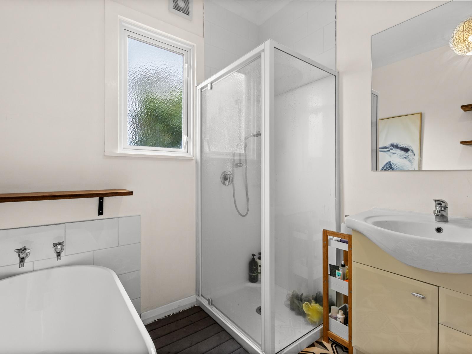 508 Southampton Street West, Hastings