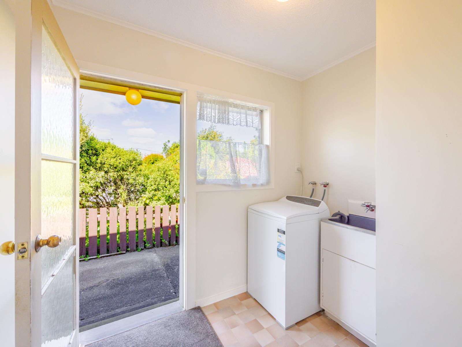 12E St Marys Road, Waipukurau