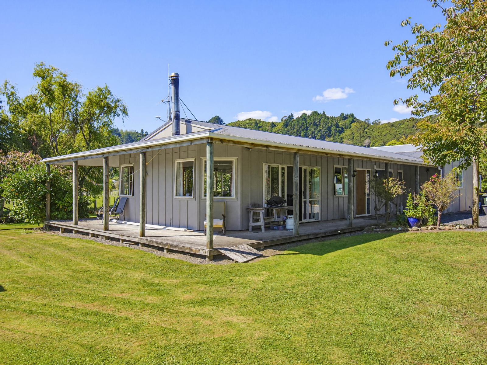 63 South Manakau Road, Manakau