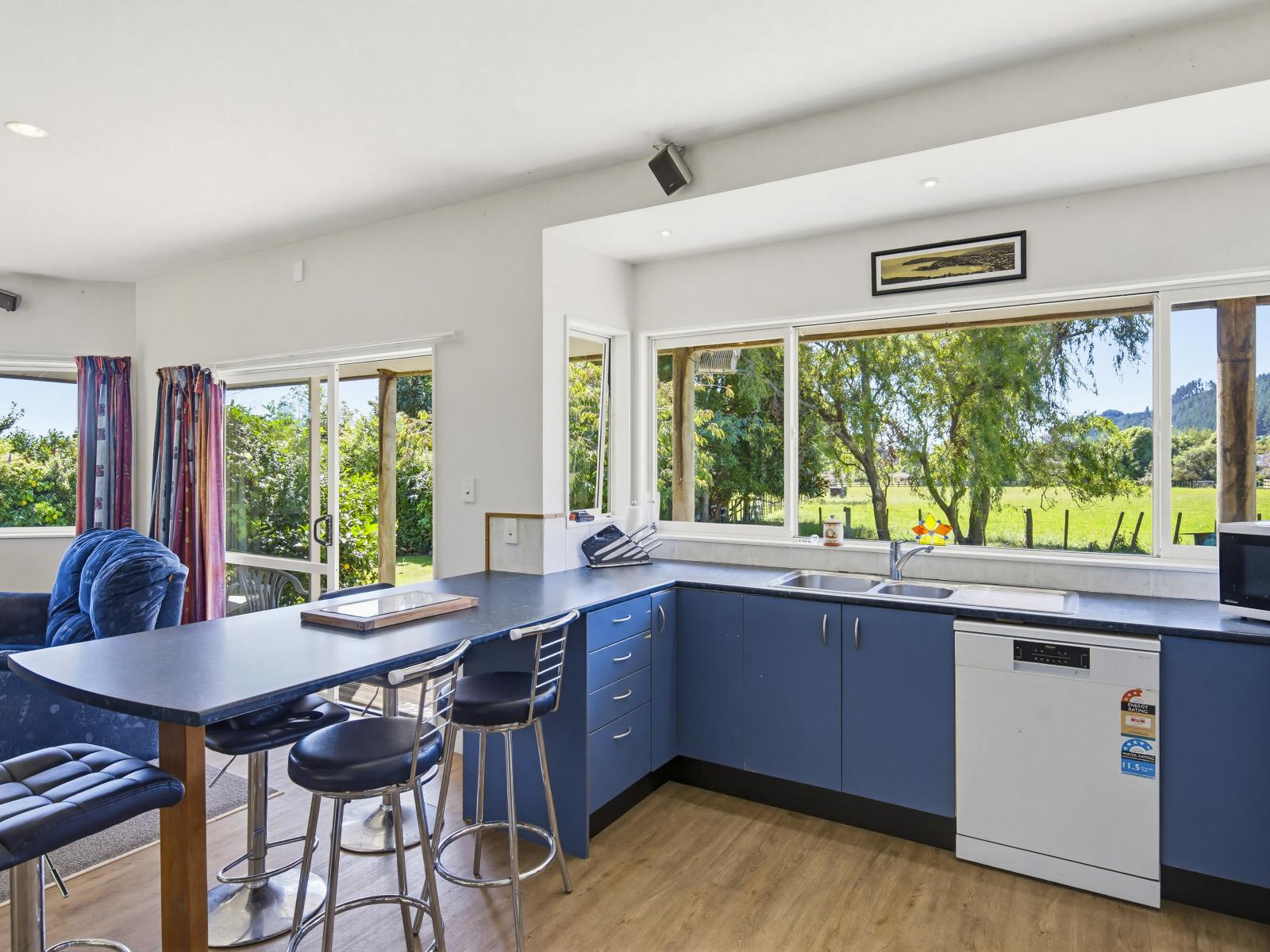 63 South Manakau Road, Manakau