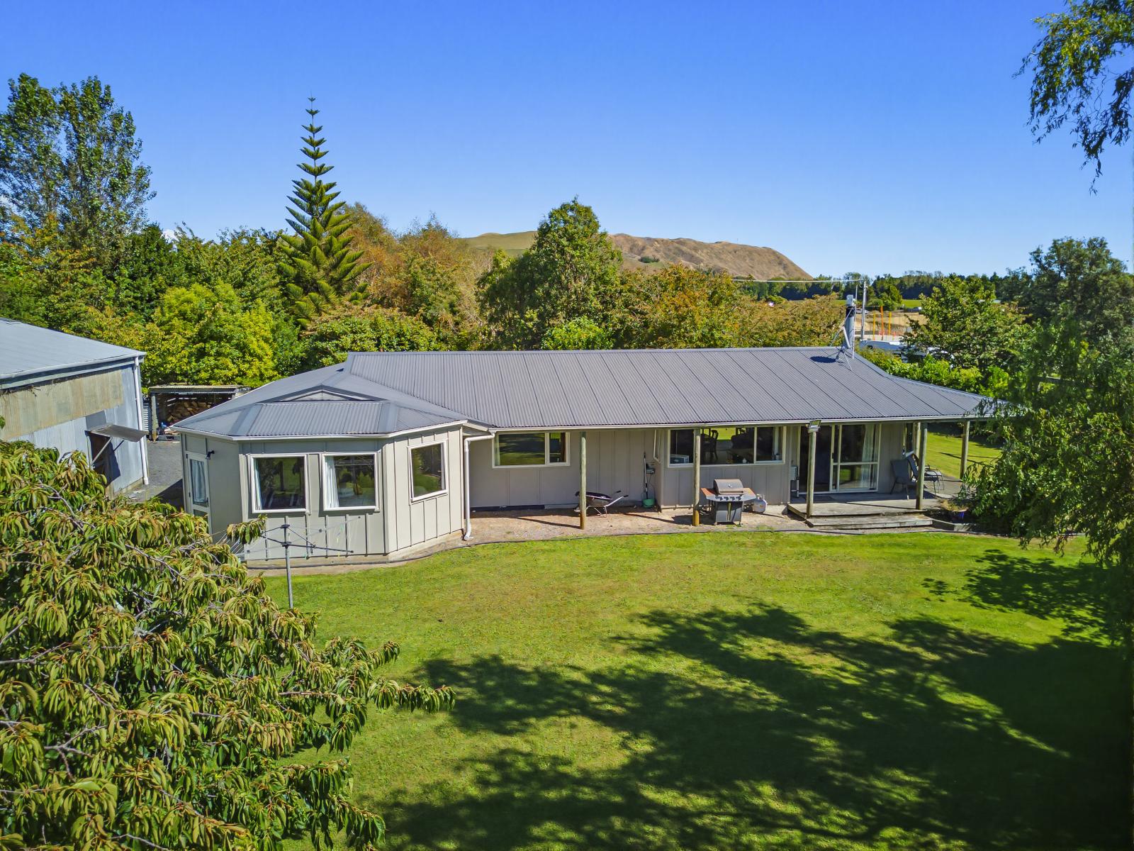 63 South Manakau Road, Manakau