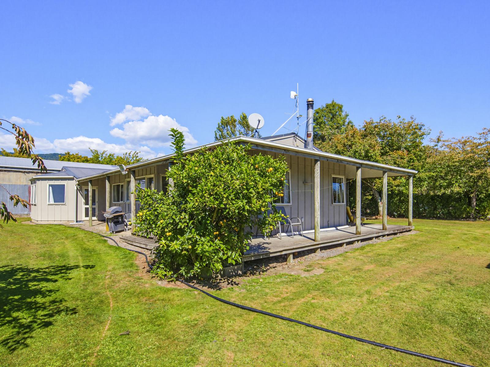 63 South Manakau Road, Manakau