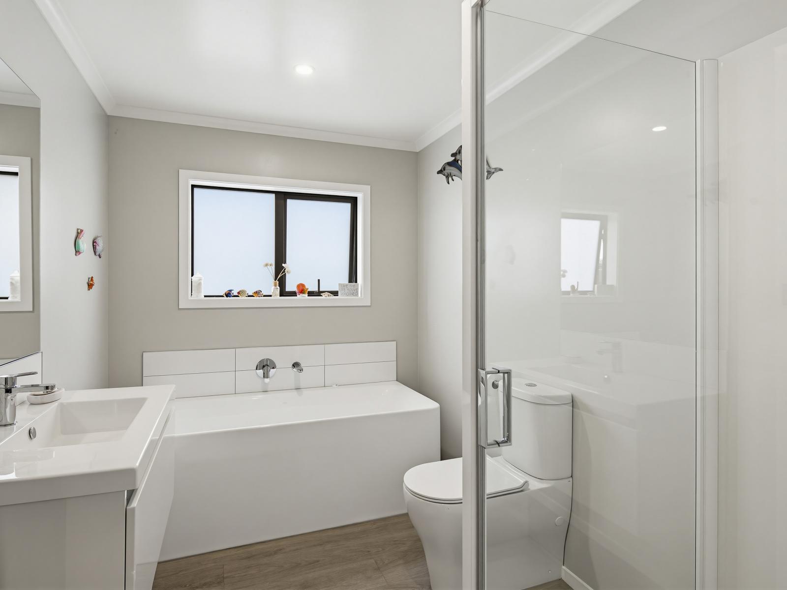 12 Enereta Road, Otaki