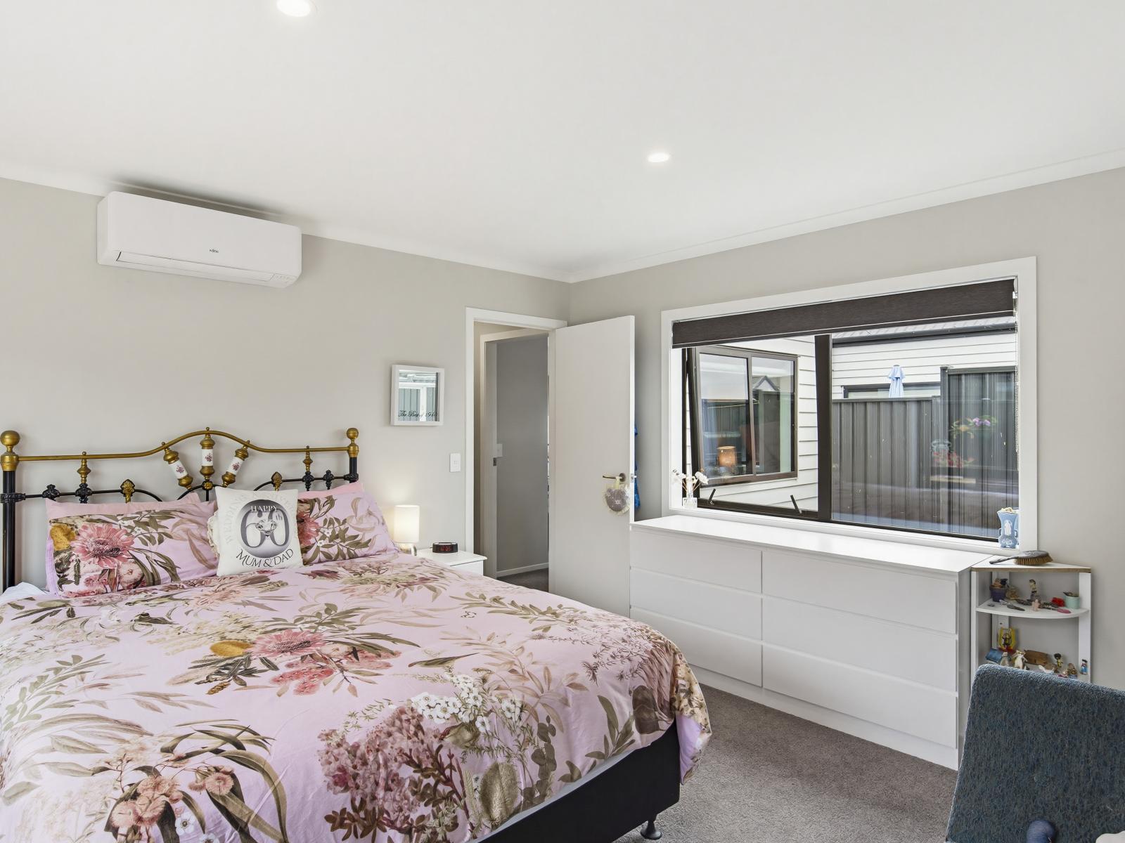 12 Enereta Road, Otaki