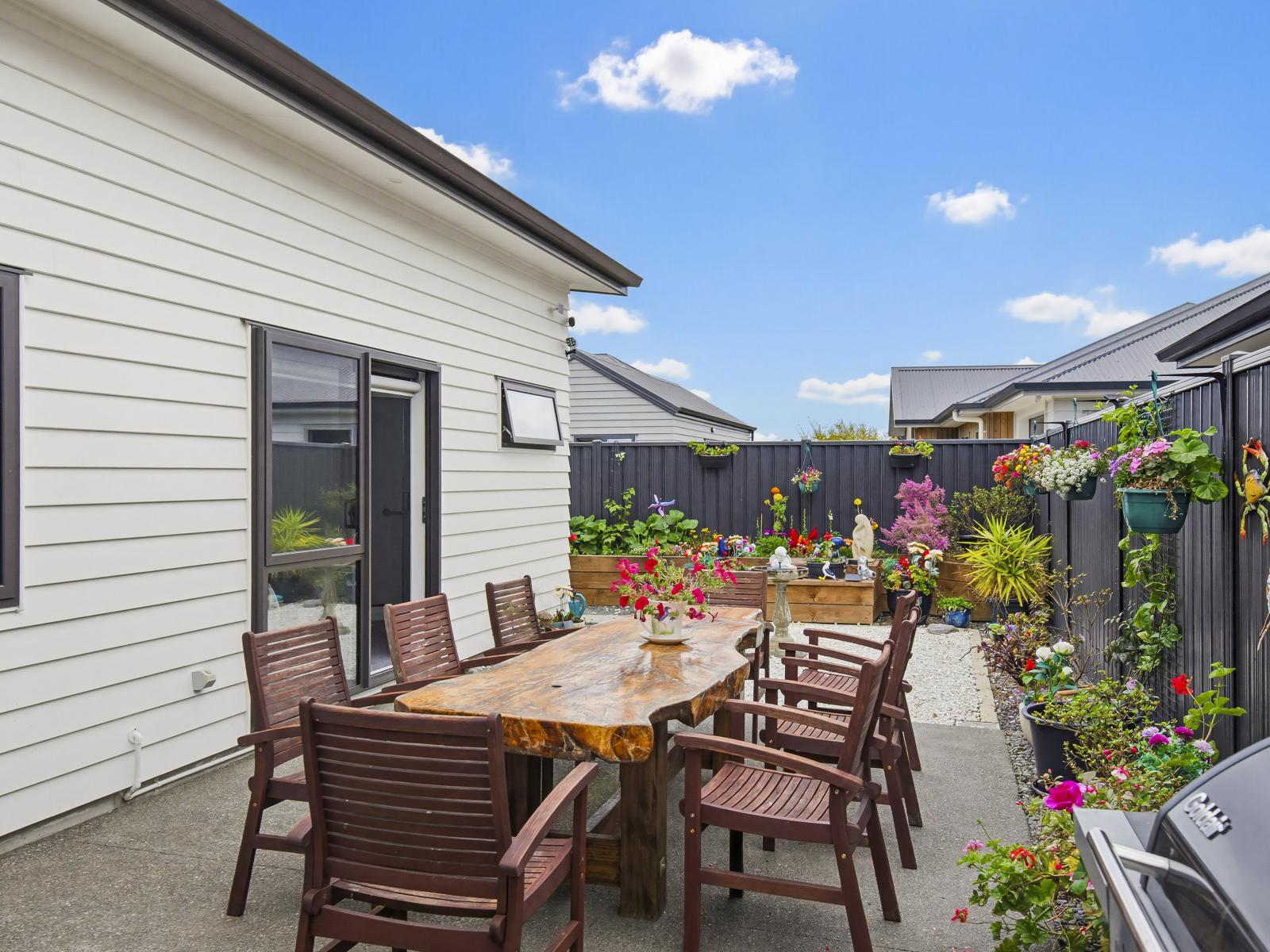 12 Enereta Road, Otaki