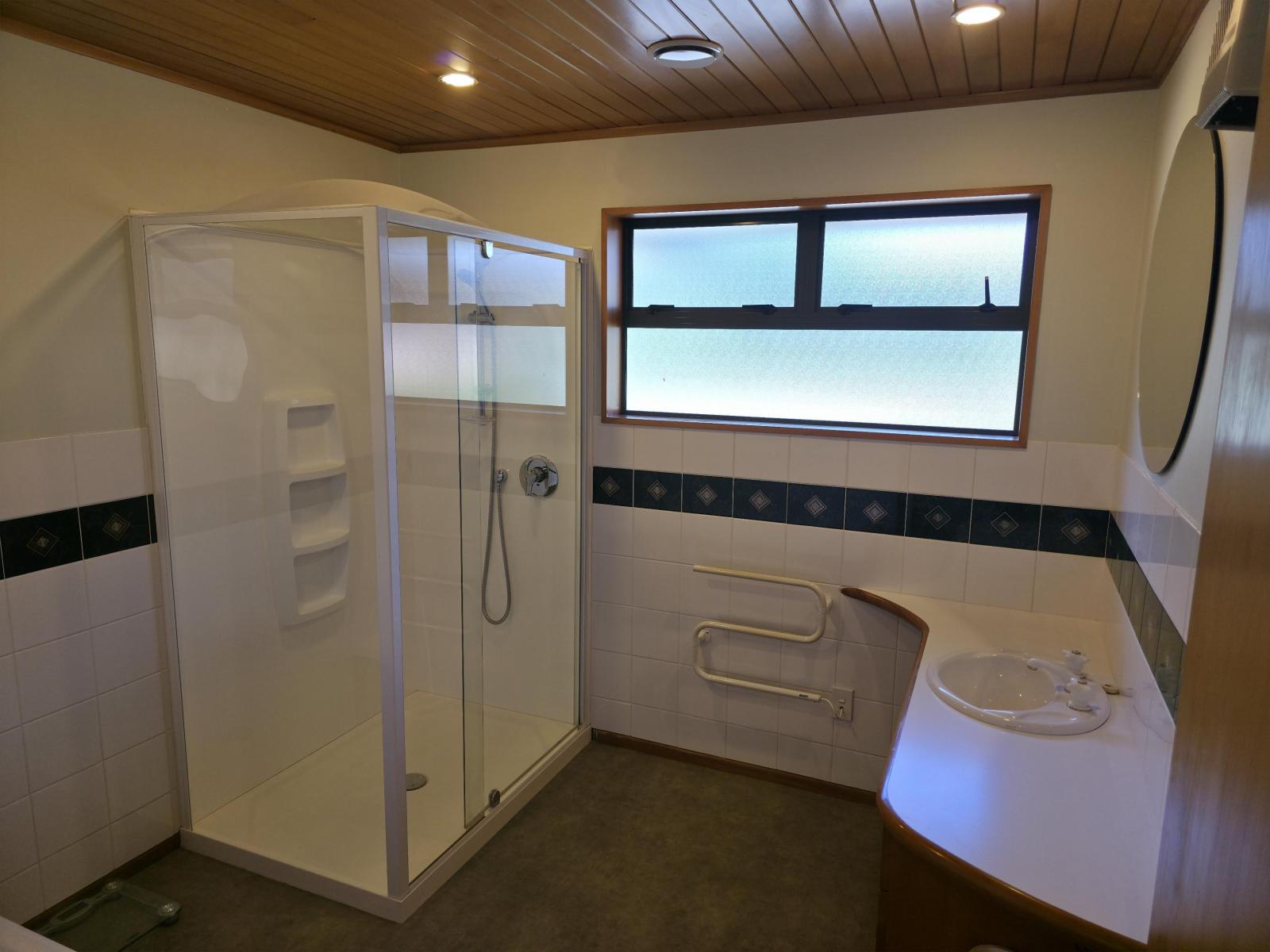 275 Homestead Road, Weston