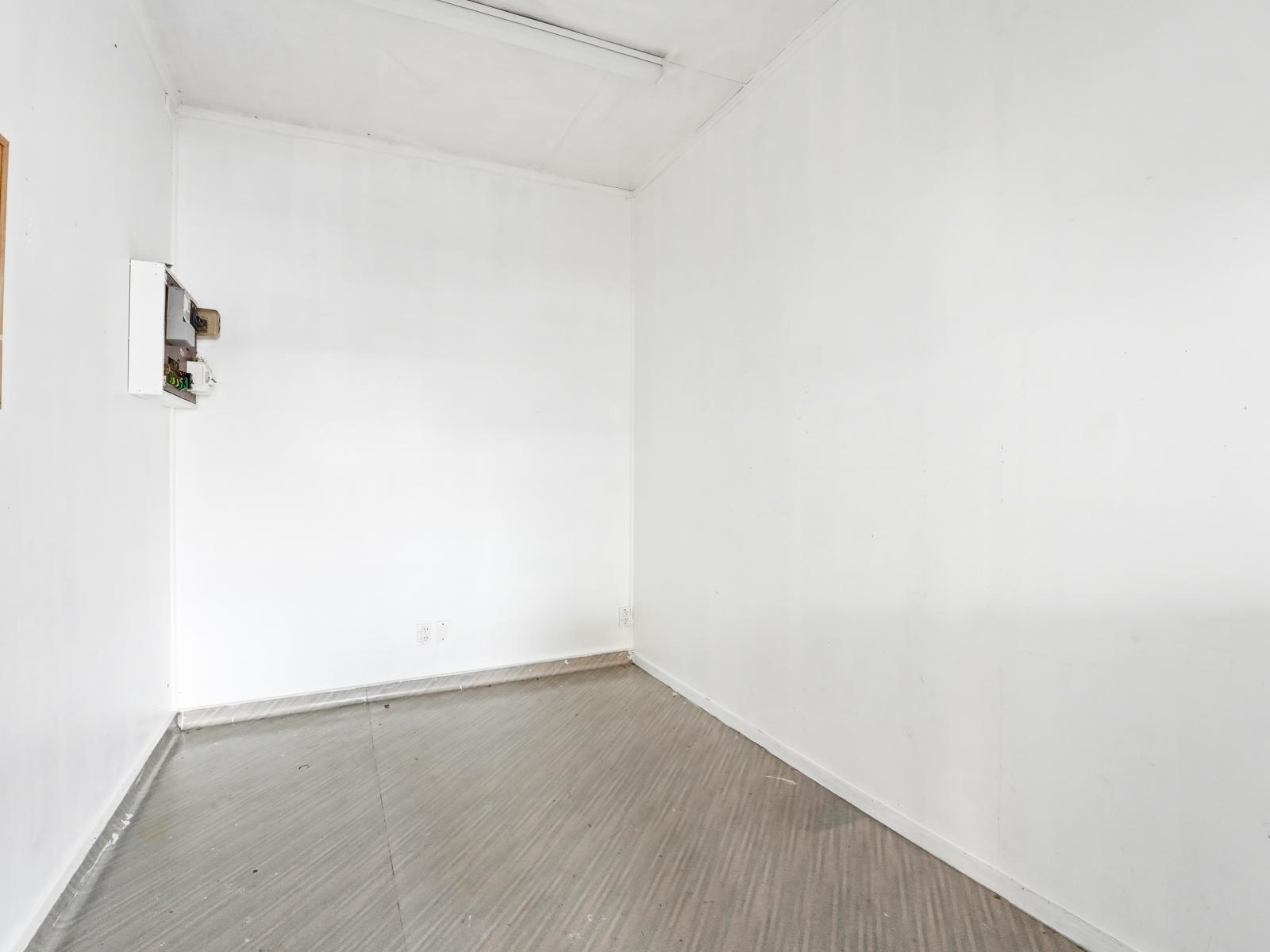 90 High Street, Bulls