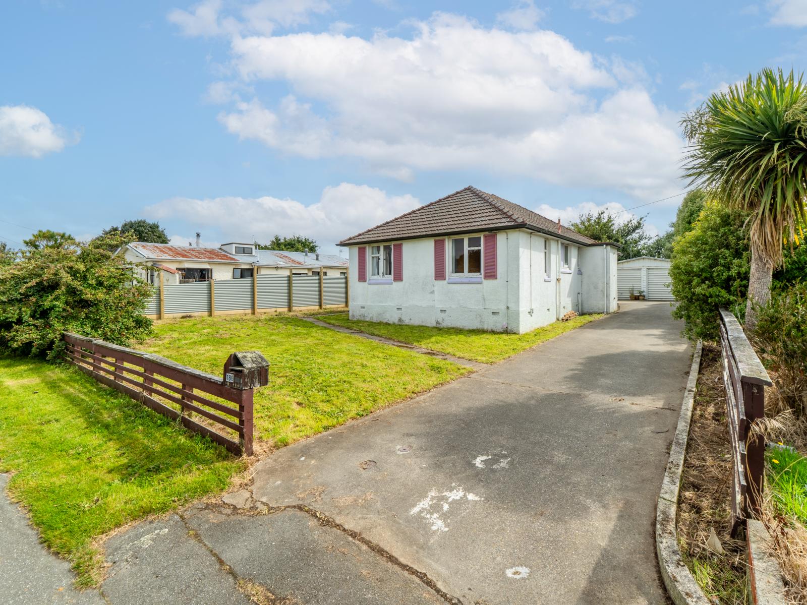 186 Tramway Road, Strathern