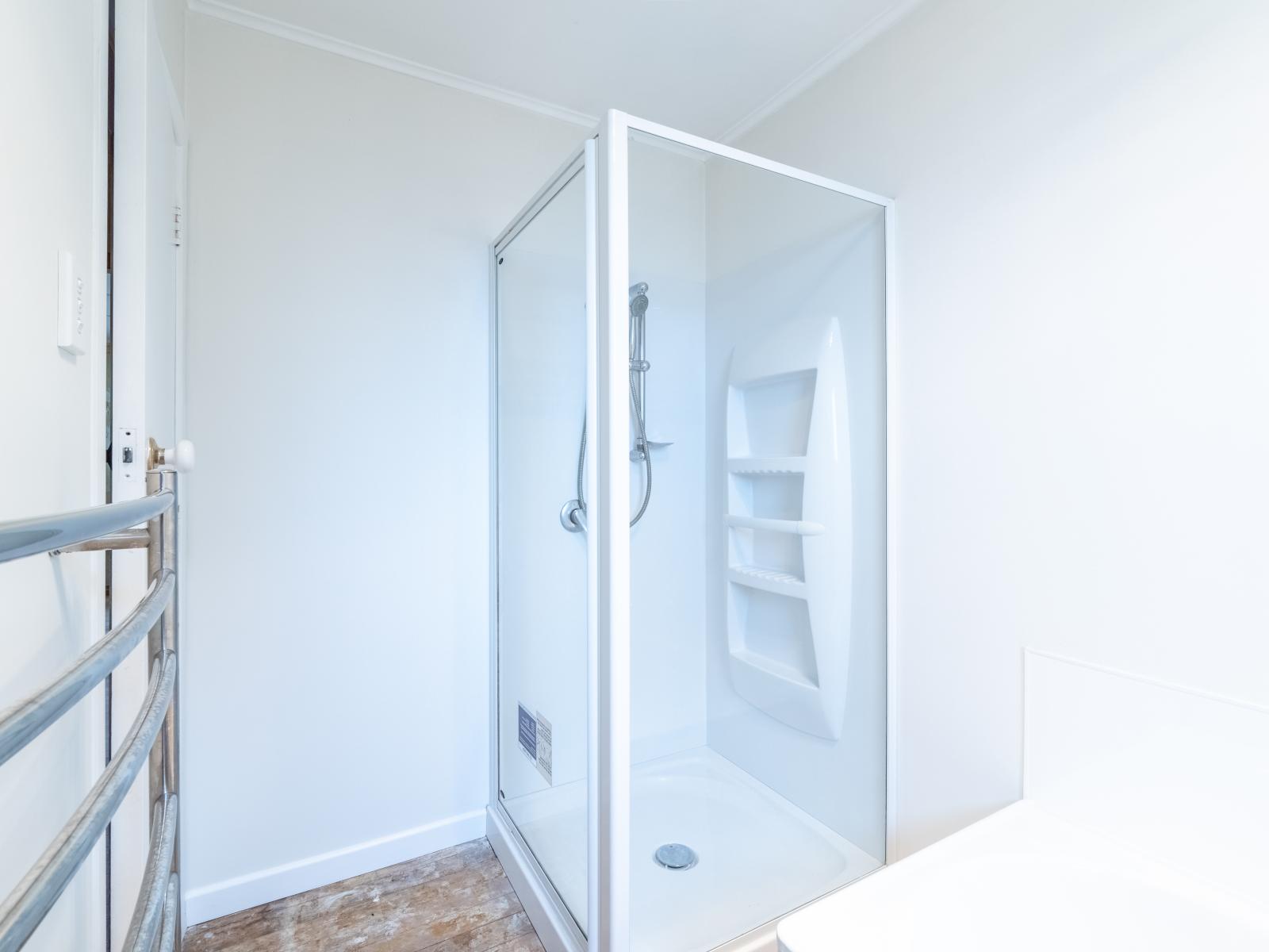 186 Tramway Road, Strathern