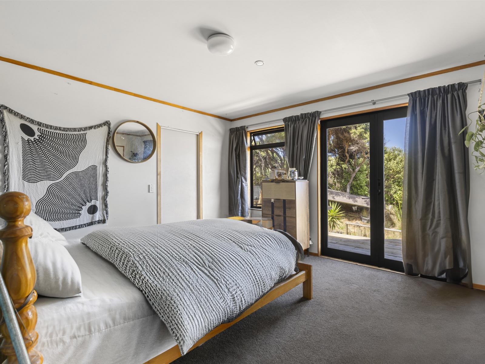 1574 Whaanga Road, Raglan