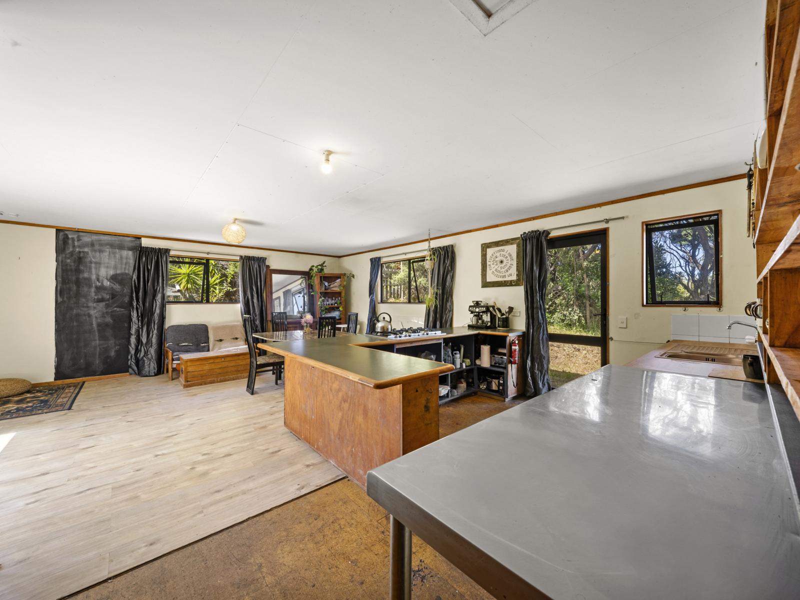 1574 Whaanga Road, Raglan