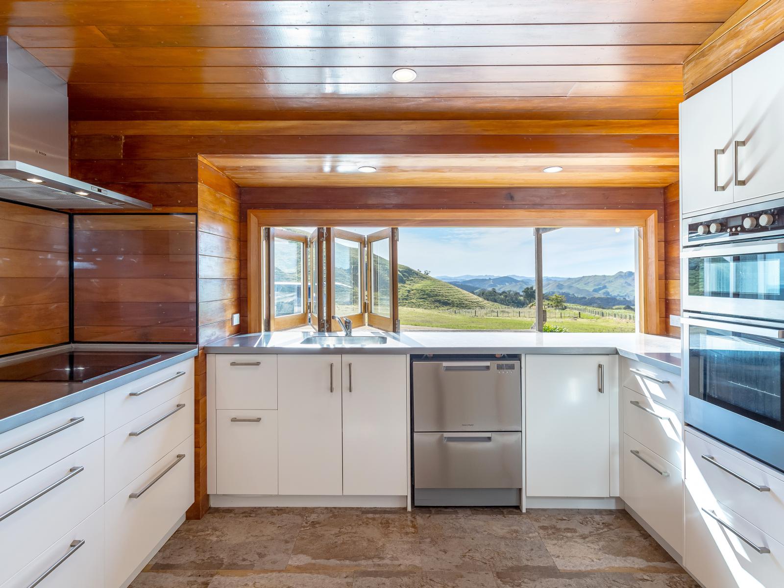 57 Admiral Station Road, Gladstone