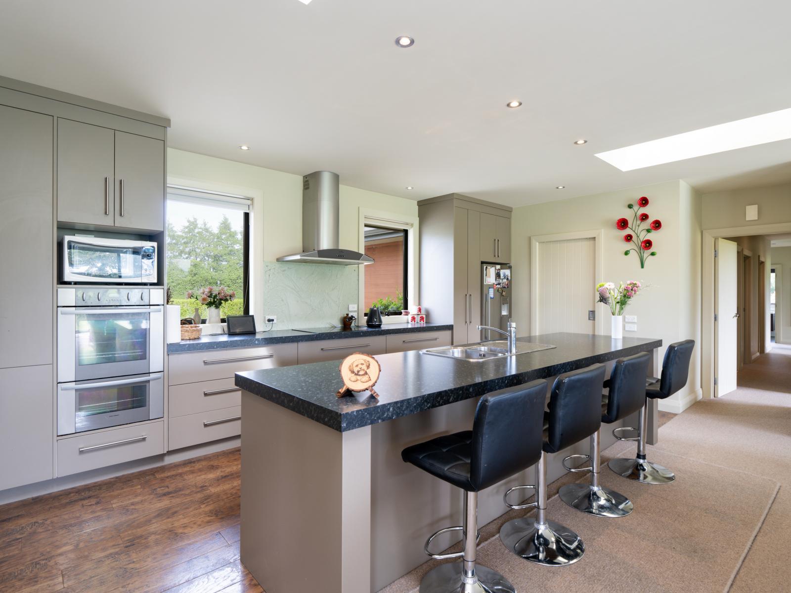 232 Crow Road, Thomsons Crossing