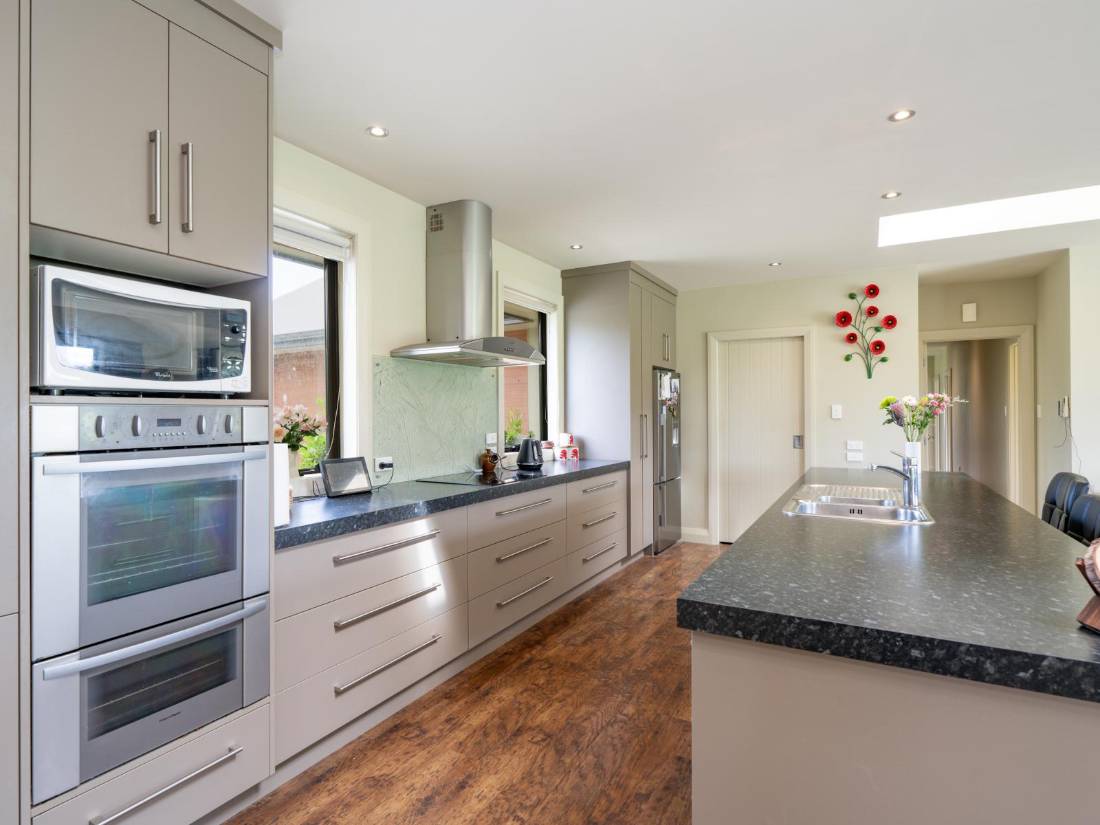 232 Crow Road, Thomsons Crossing