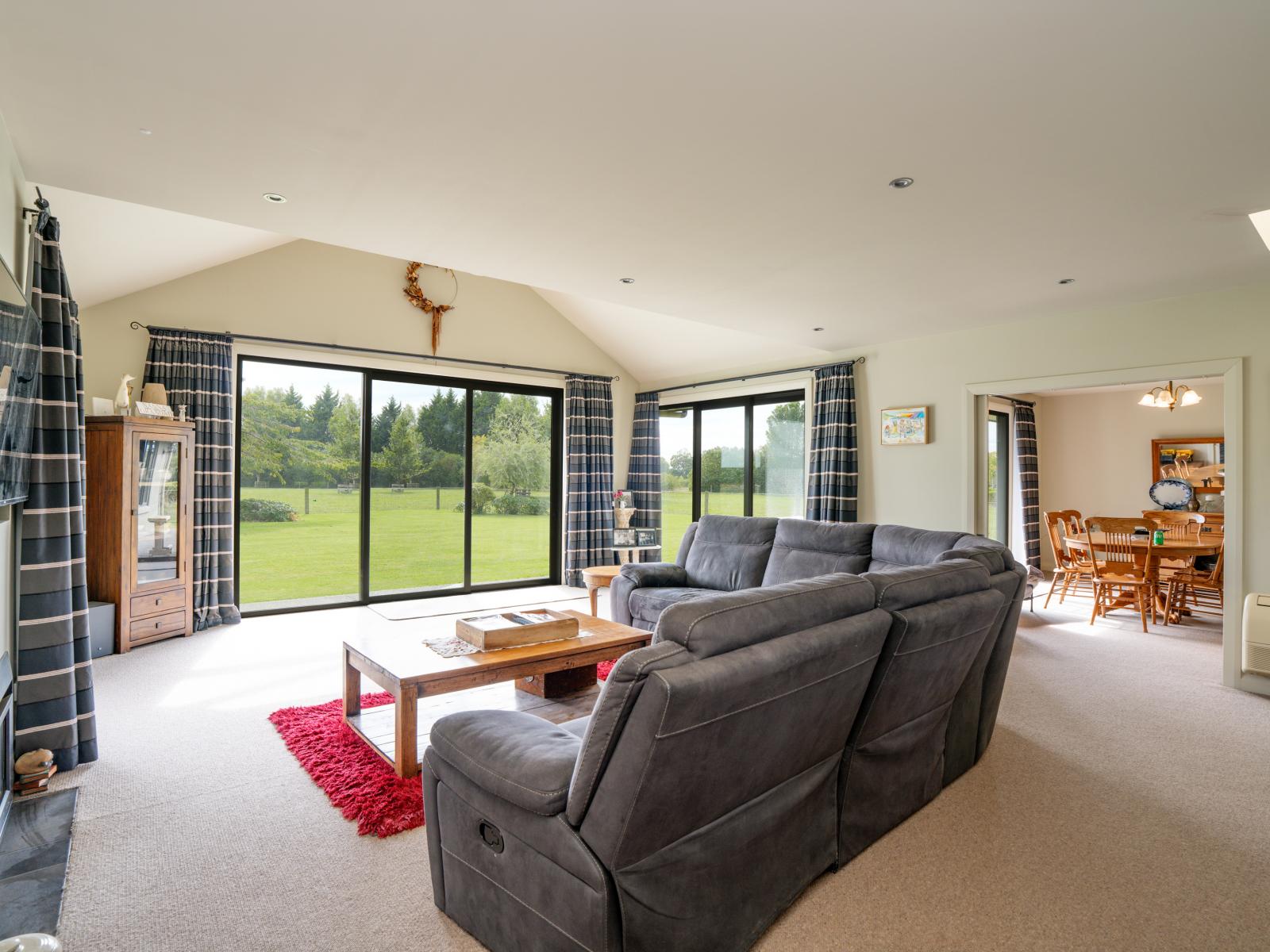 232 Crow Road, Thomsons Crossing