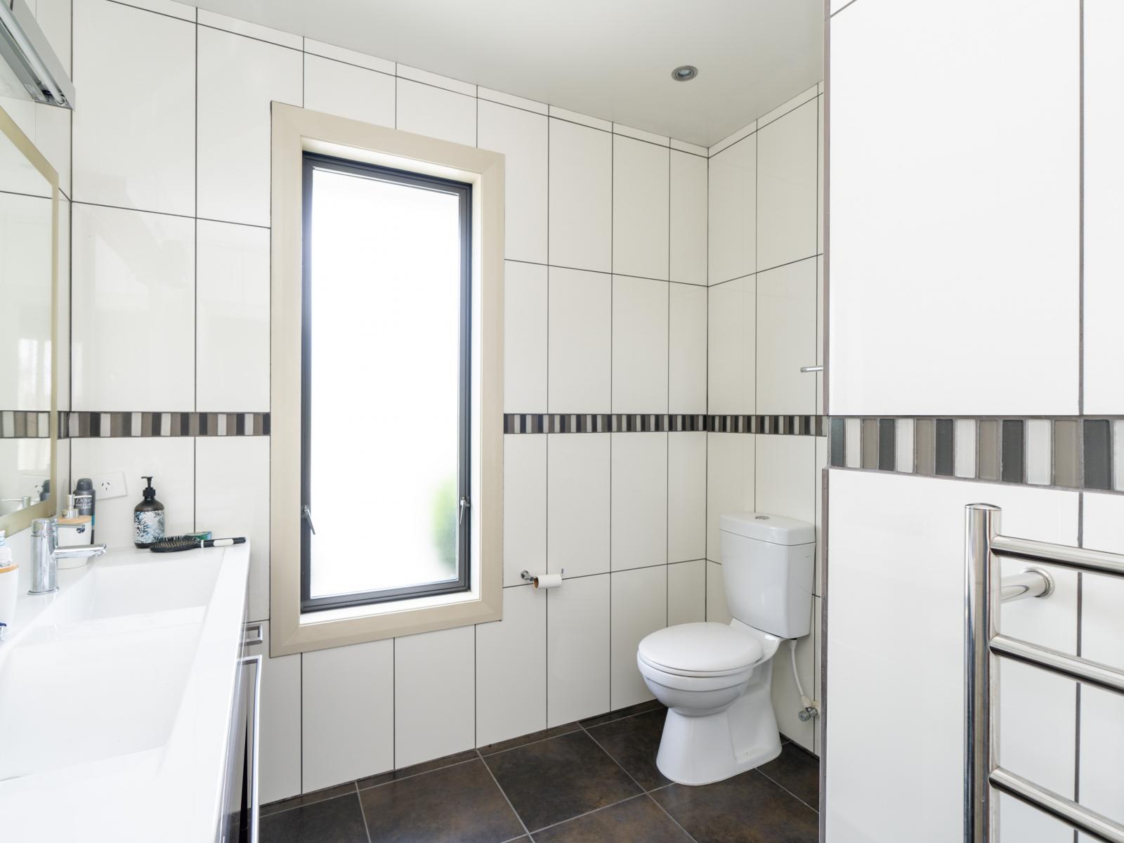 232 Crow Road, Thomsons Crossing