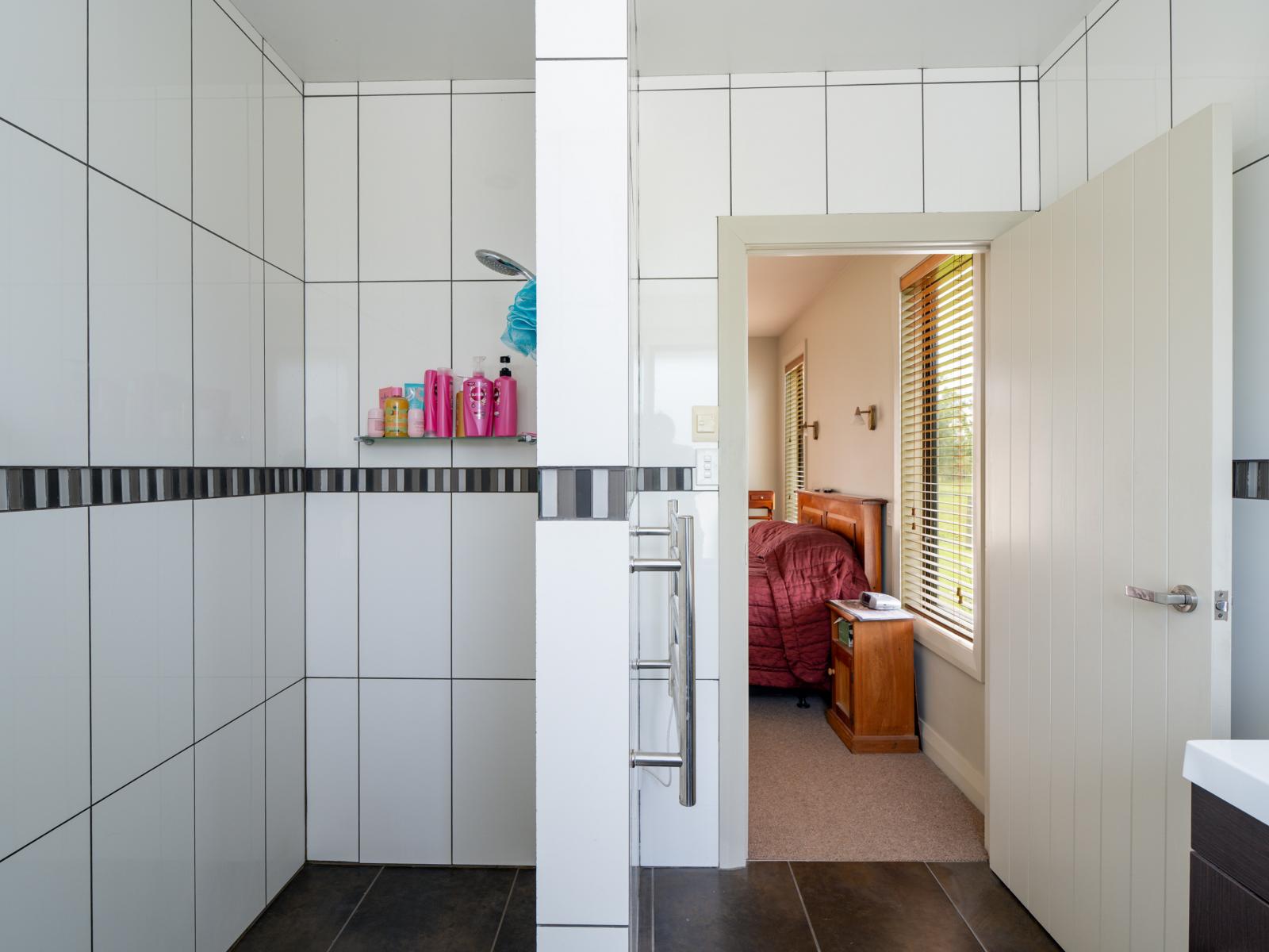 232 Crow Road, Thomsons Crossing