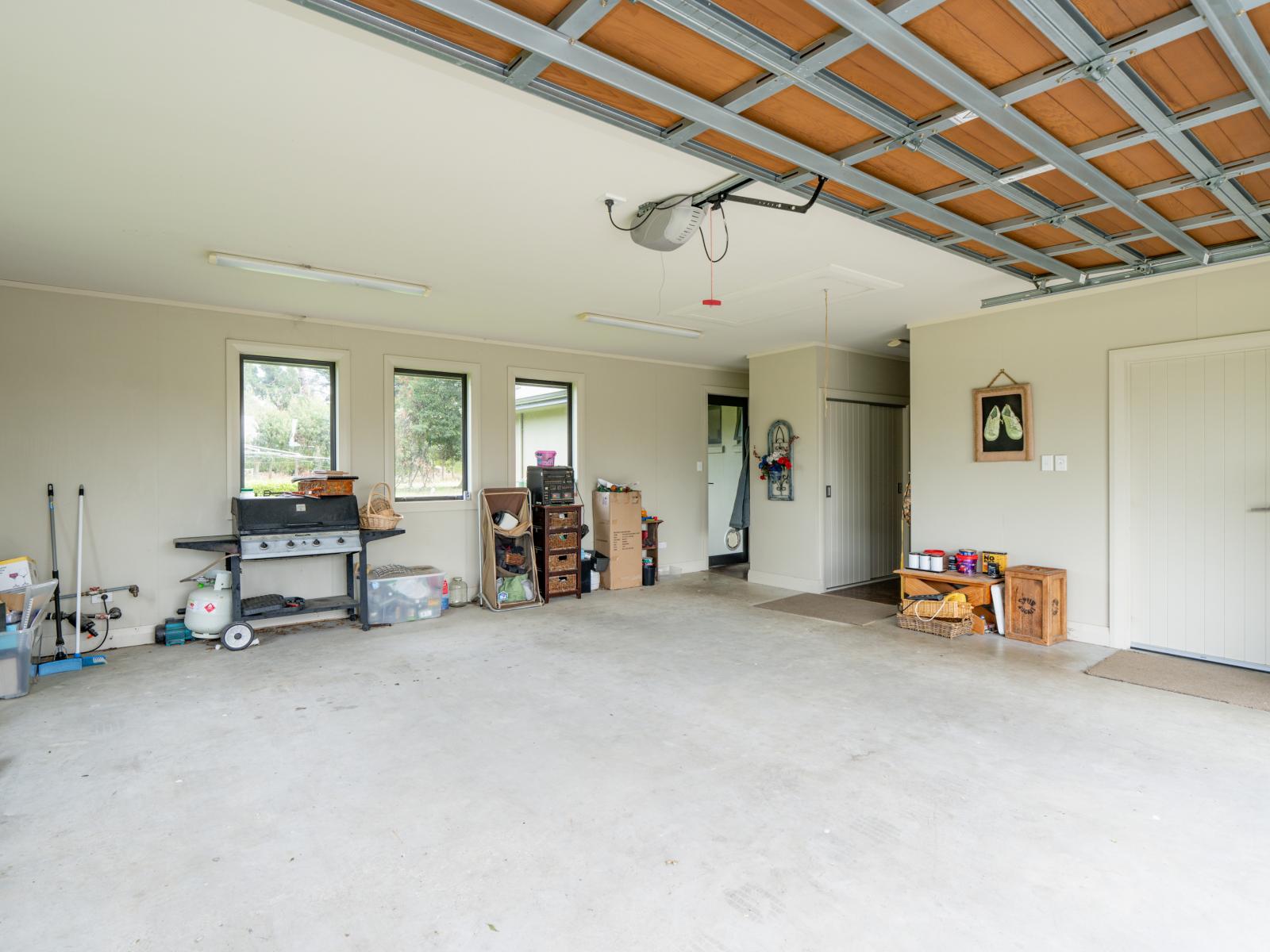 232 Crow Road, Thomsons Crossing