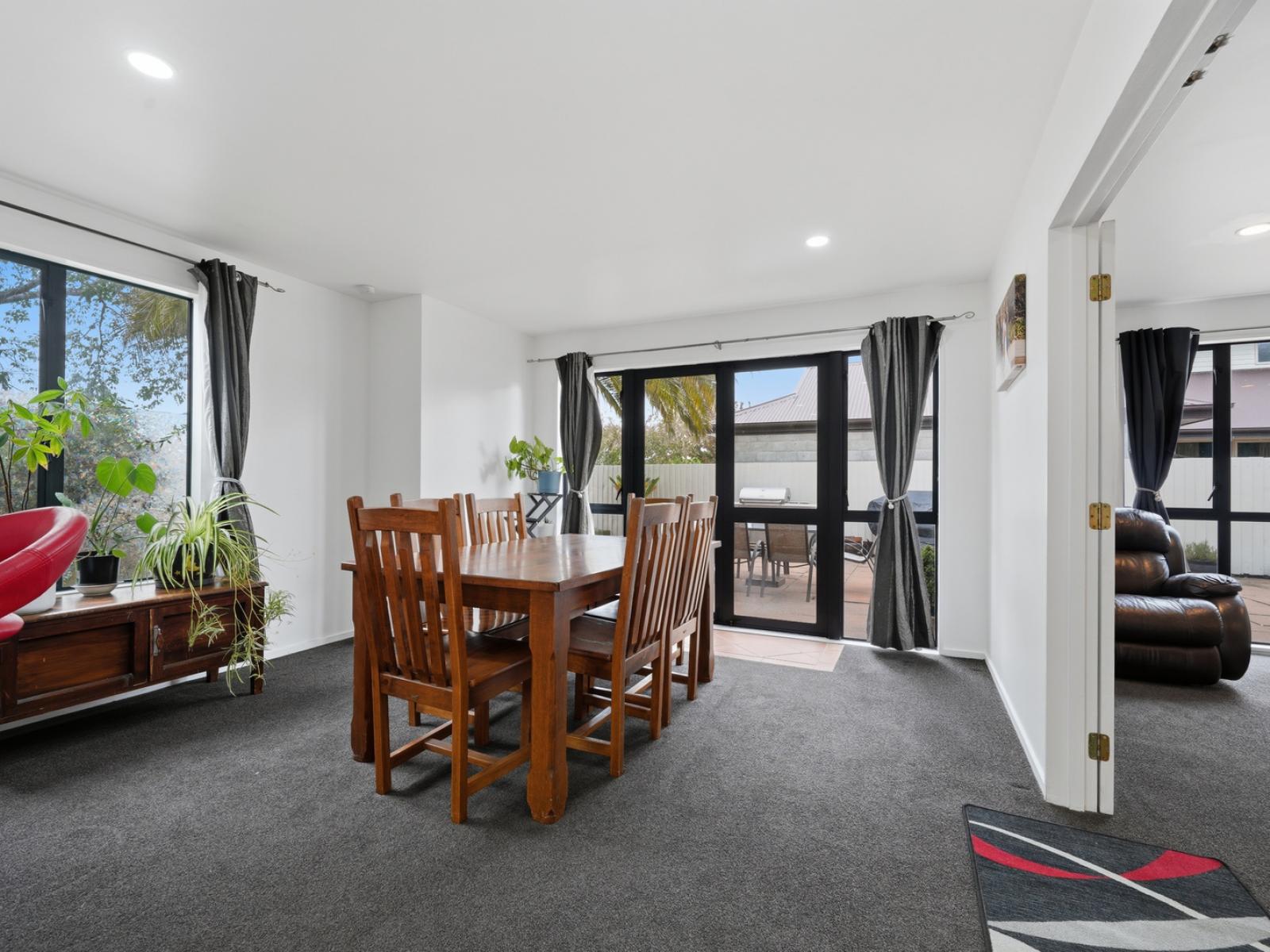 24 Welsford Street, Woodend