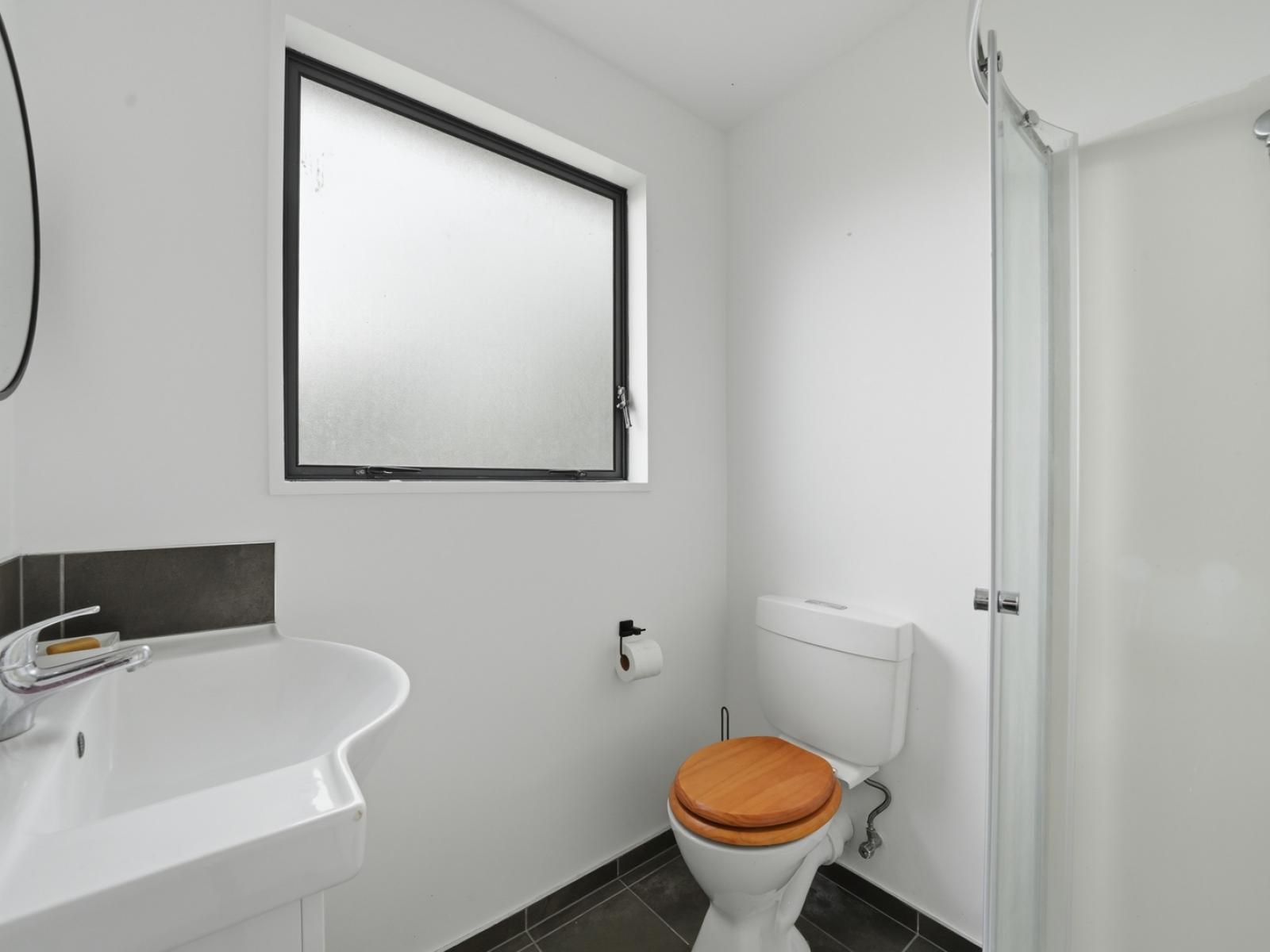 24 Welsford Street, Woodend