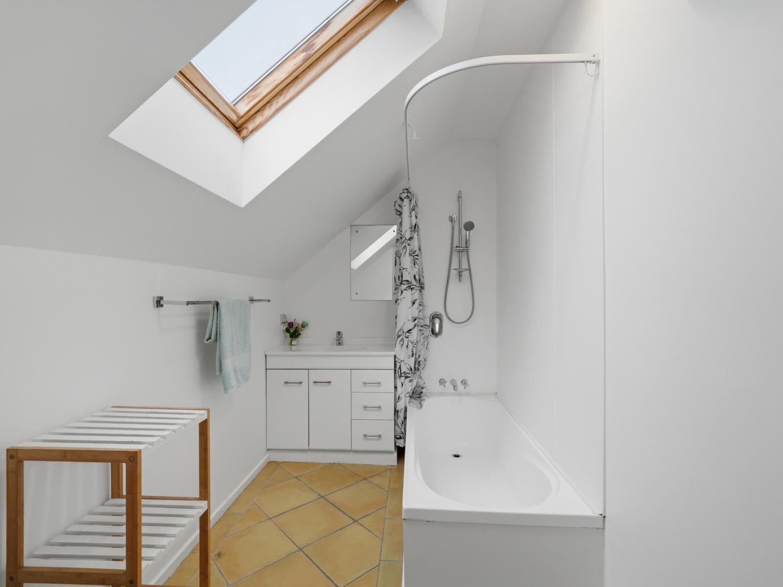 24 Welsford Street, Woodend