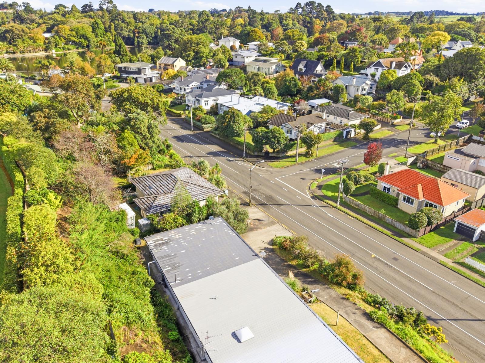 73A Great North Road, St Johns Hill