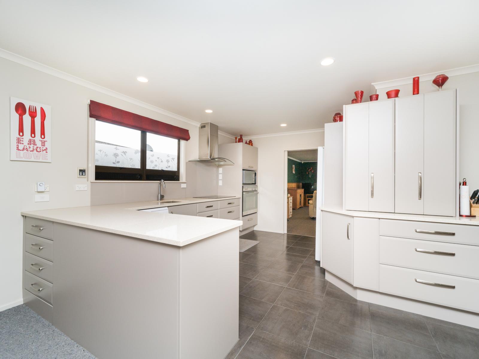 24 Anakiwa Street, Kelvin Grove