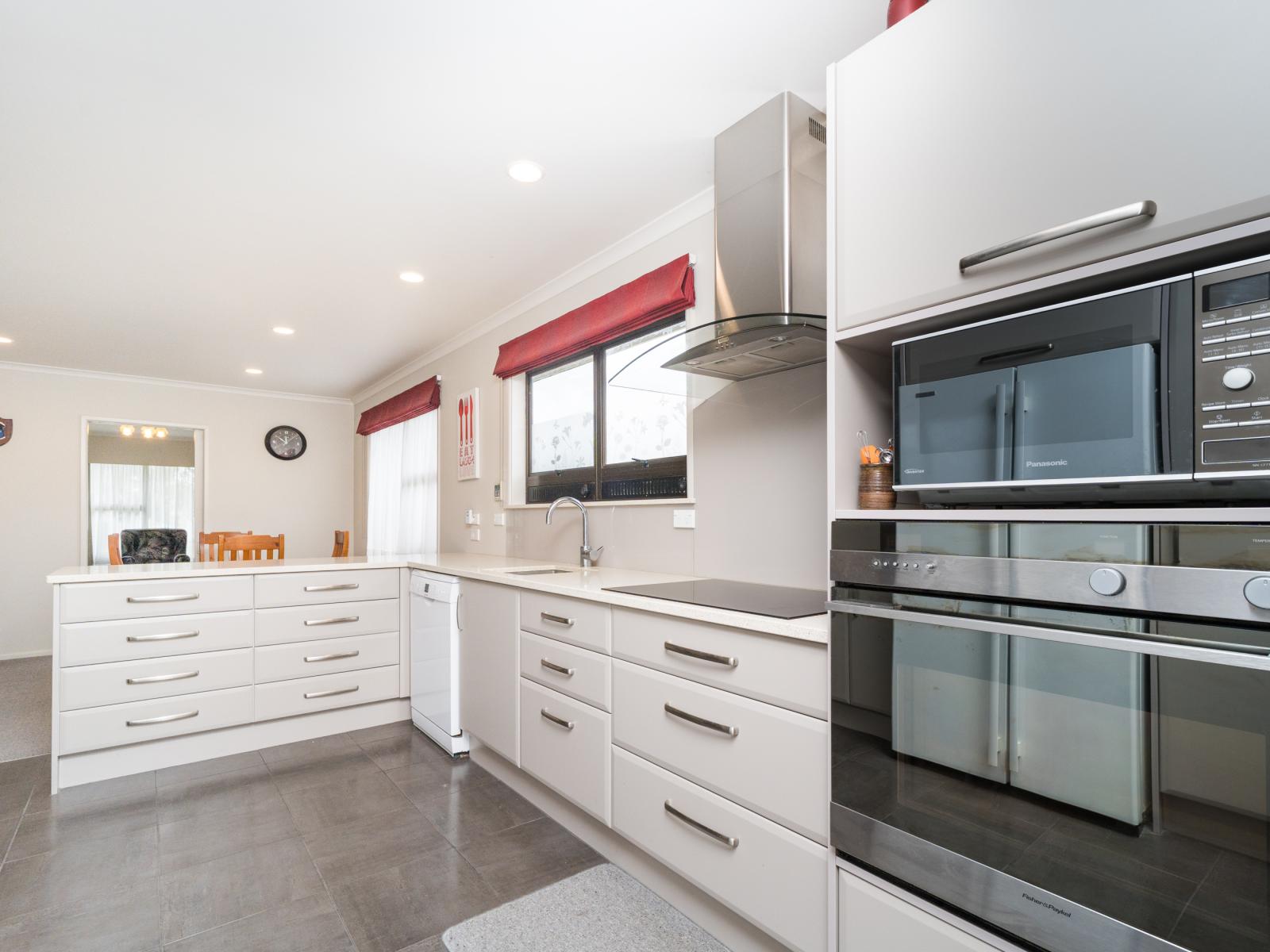 24 Anakiwa Street, Kelvin Grove