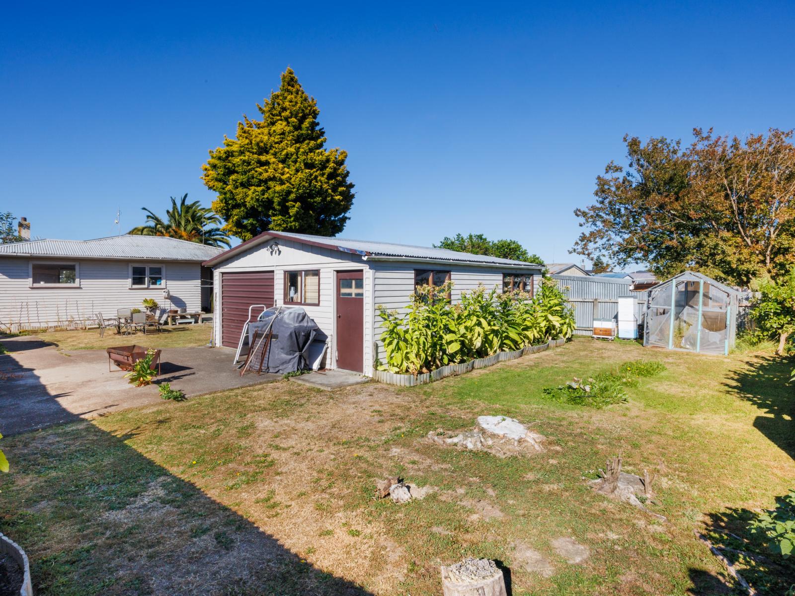 17 Sefton Avenue, Highbury