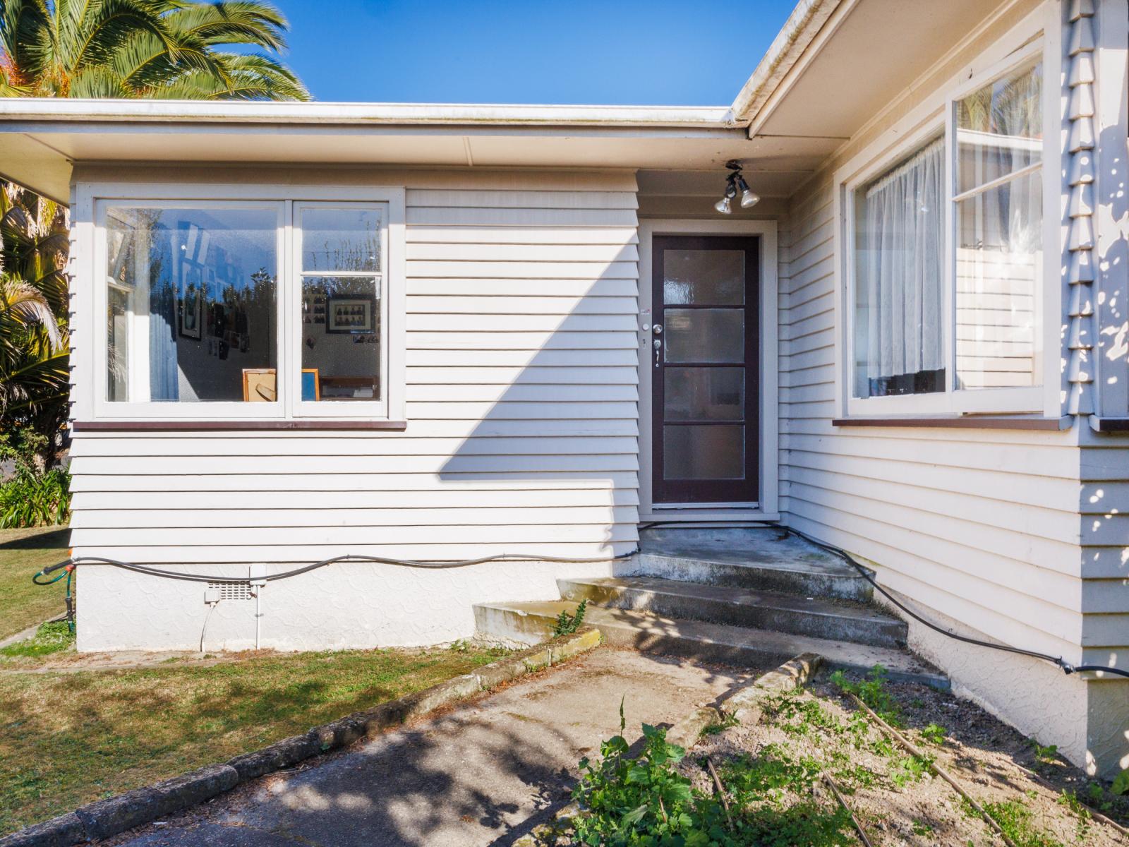 17 Sefton Avenue, Highbury