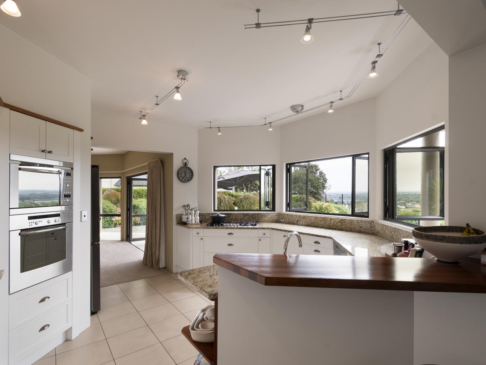 70 Waicola Drive, Fitzherbert