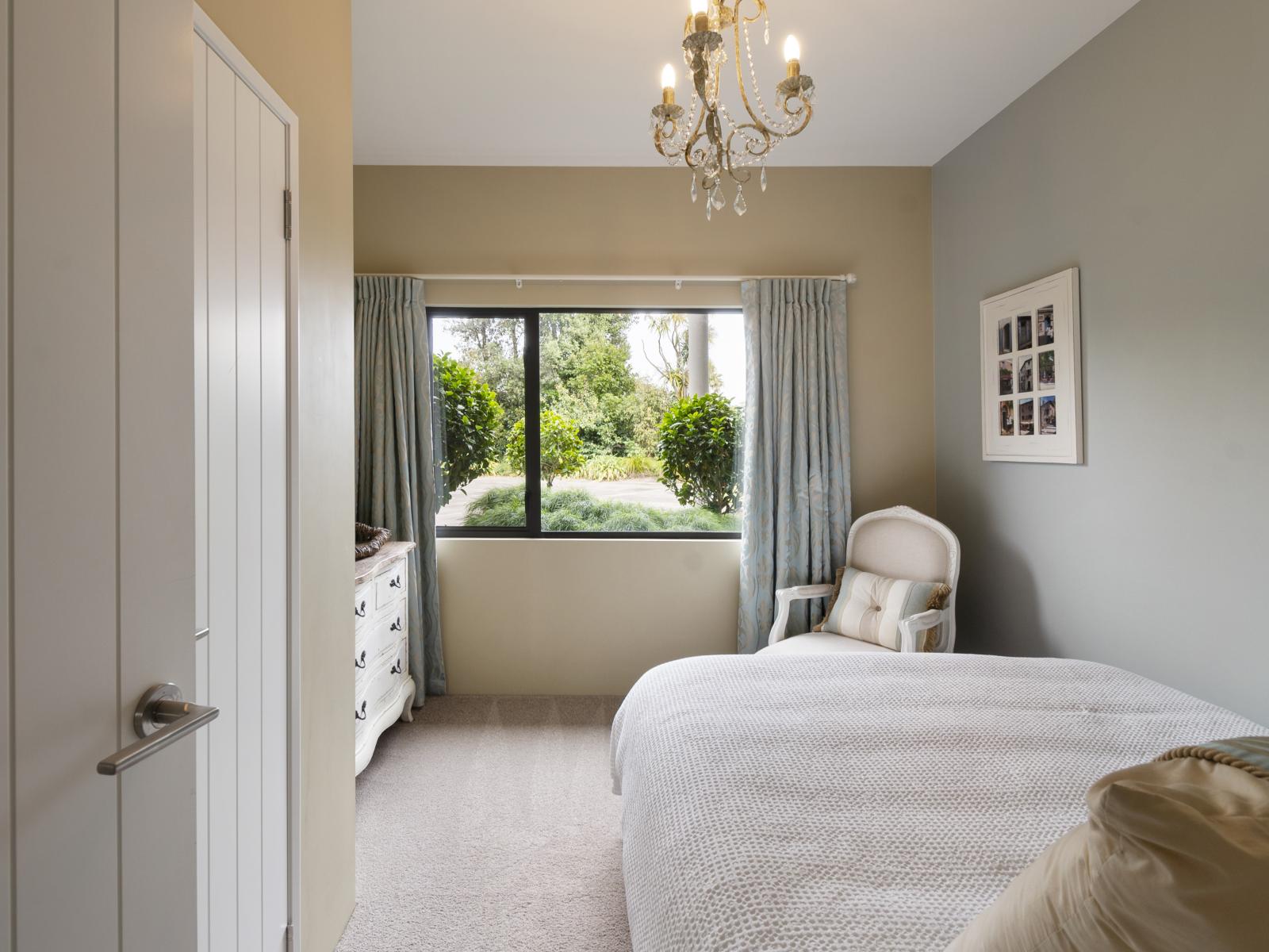 70 Waicola Drive, Fitzherbert