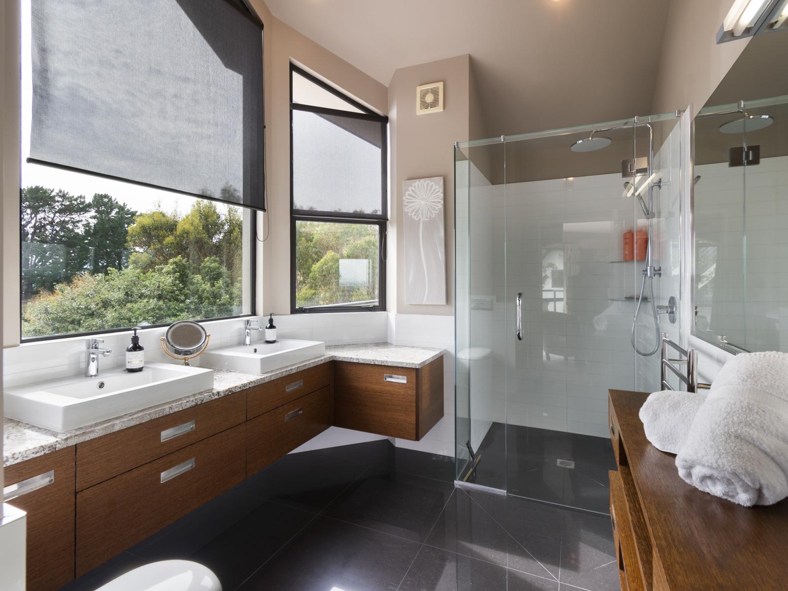 70 Waicola Drive, Fitzherbert