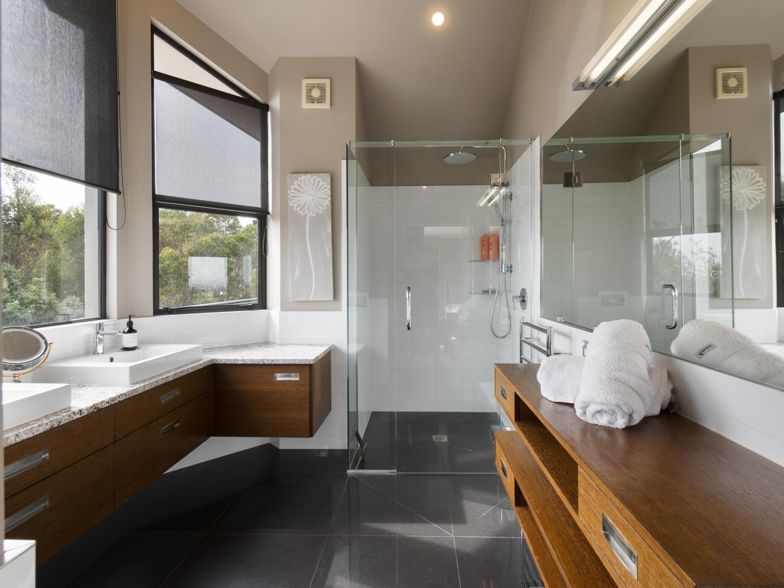 70 Waicola Drive, Fitzherbert