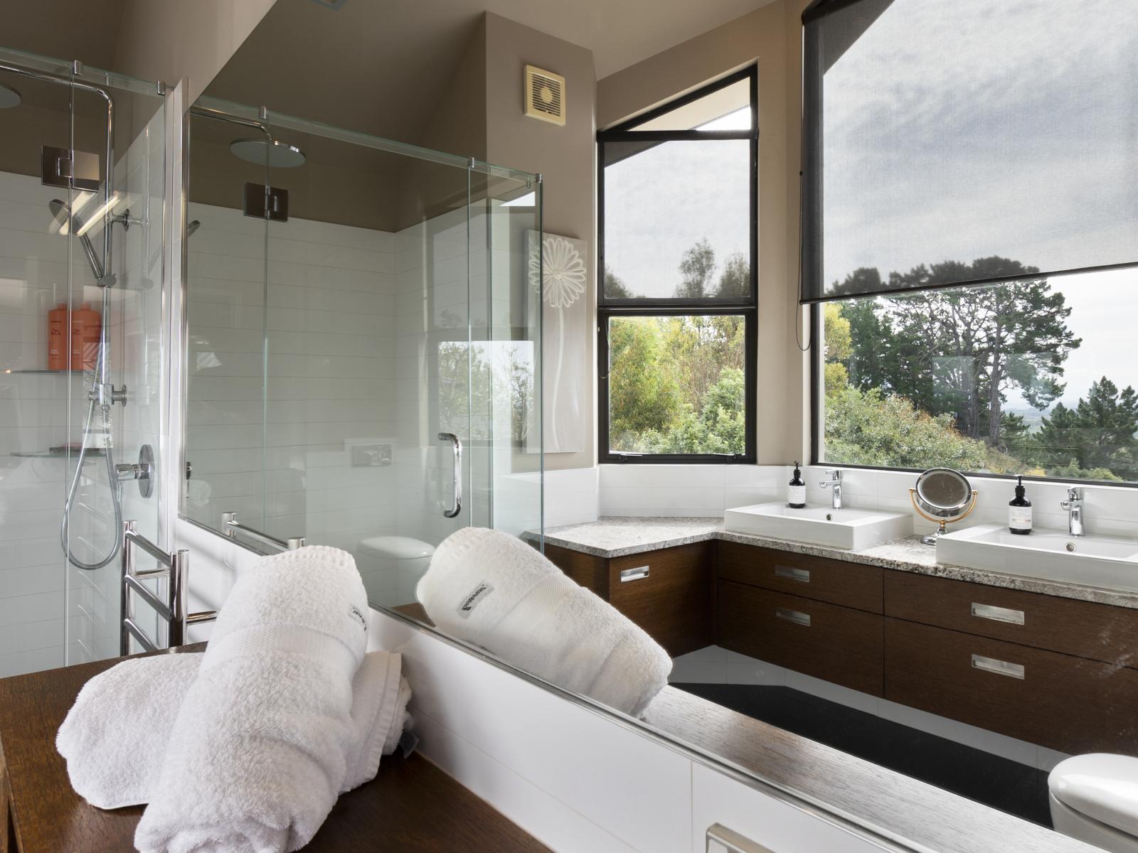 70 Waicola Drive, Fitzherbert