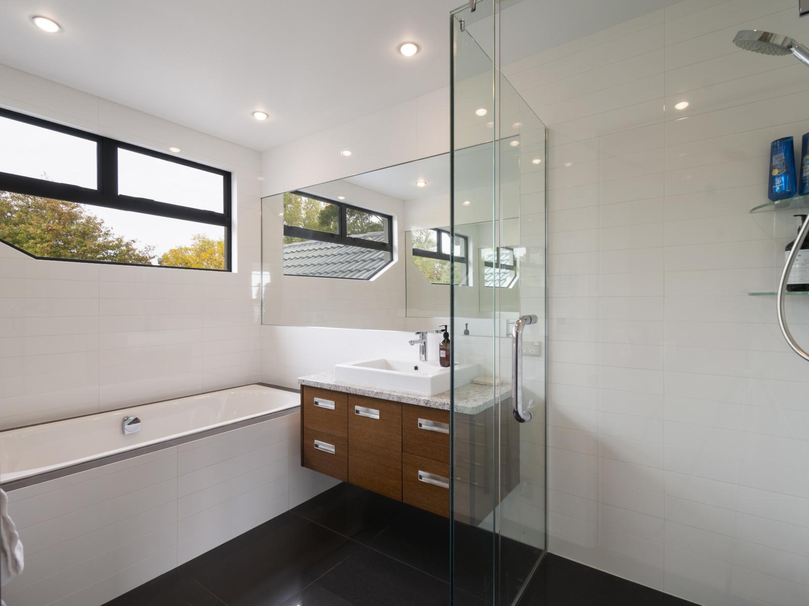 70 Waicola Drive, Fitzherbert