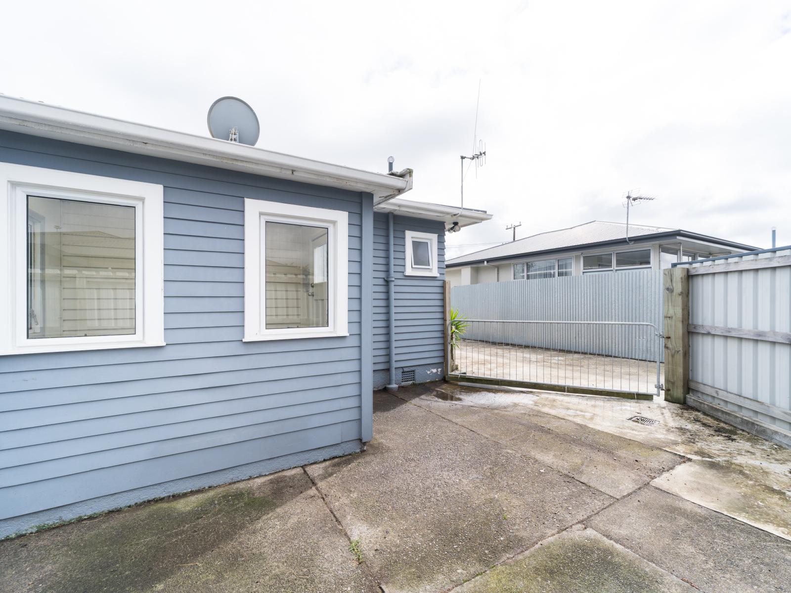 43 Fairs Road, Milson