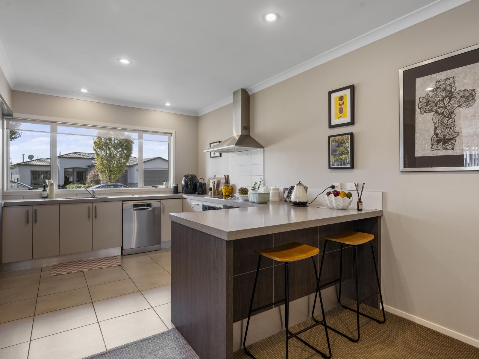 14 Palliser Place, Poraiti