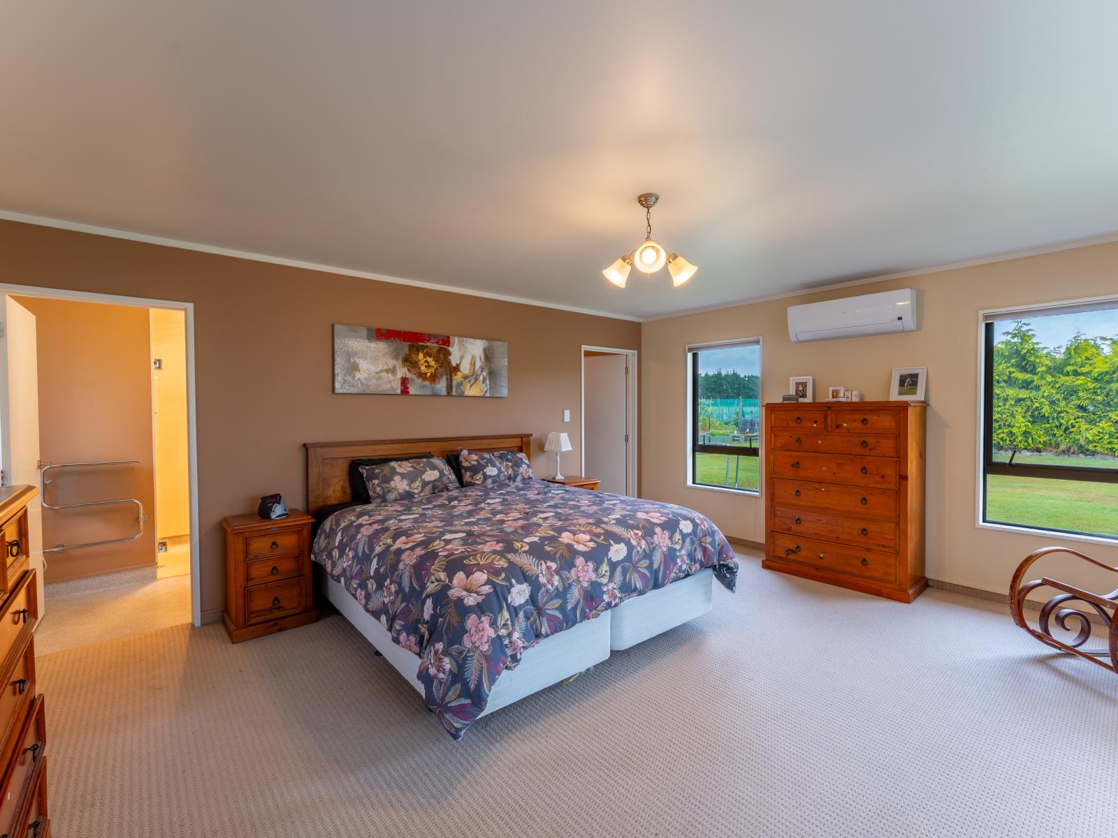 33 Lynch Road, Levels