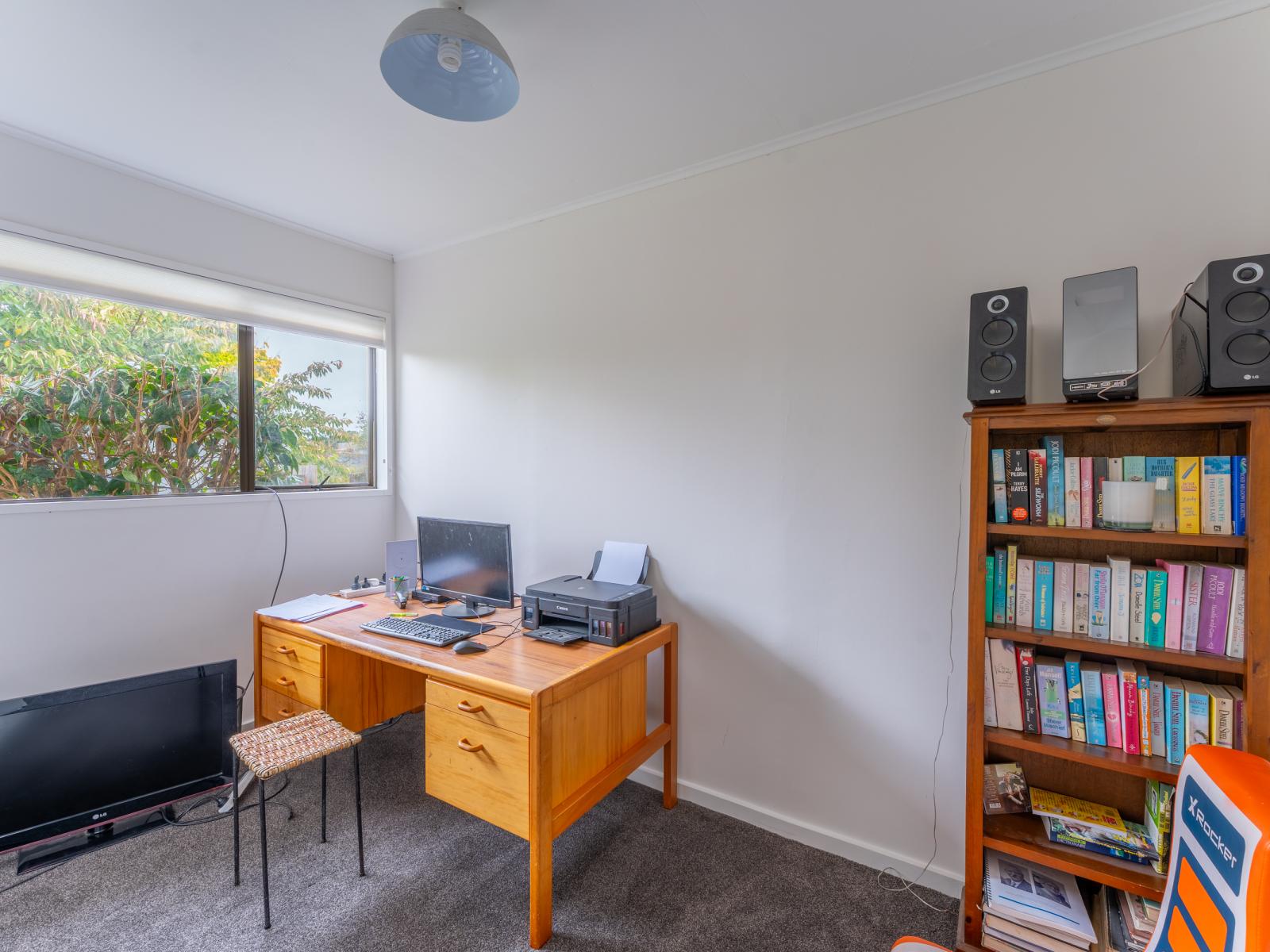 33 Lynch Road, Levels