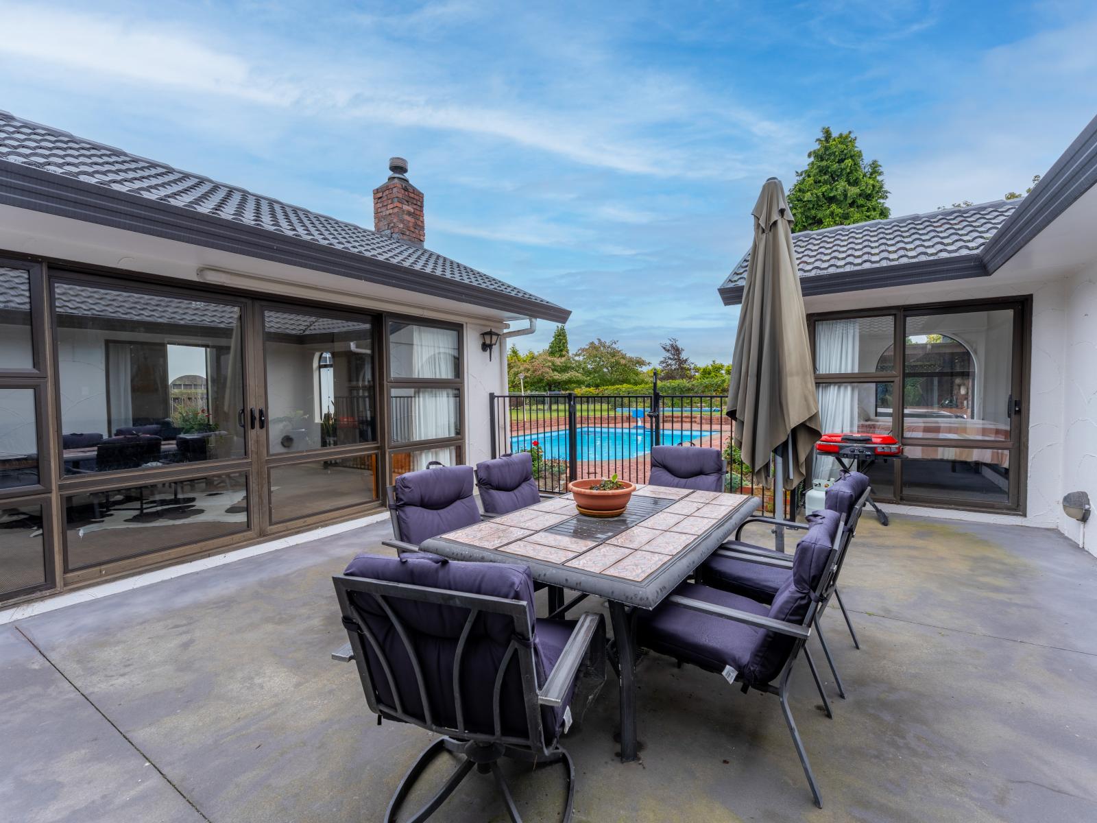 33 Lynch Road, Levels